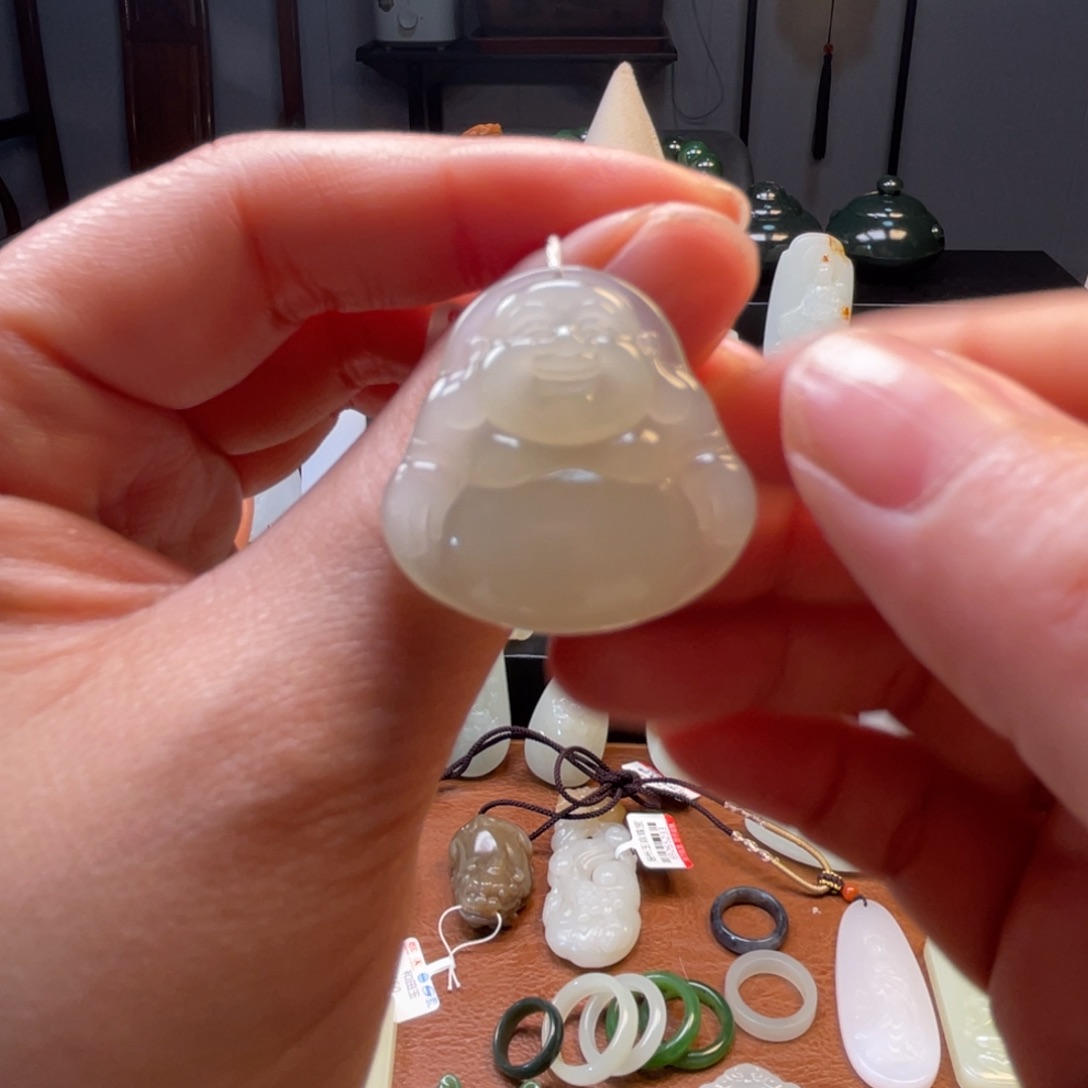 和田玉颈饰未镶嵌