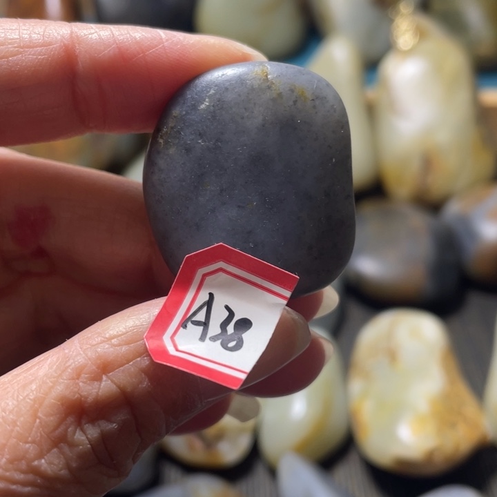 和田玉未镶嵌颈饰20.9