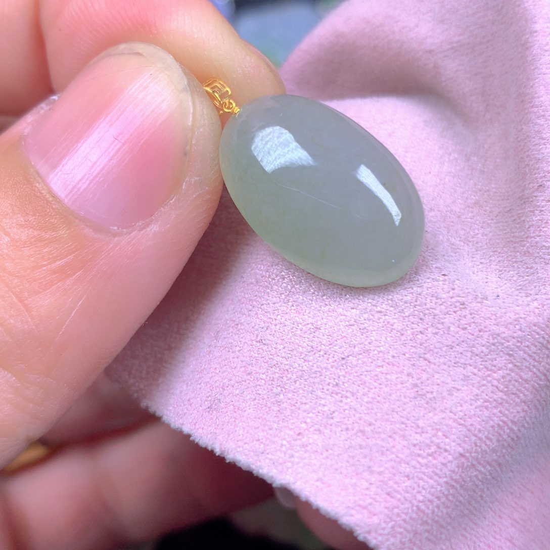 【闪购商品】翡翠颈饰18K金镶嵌翡翠