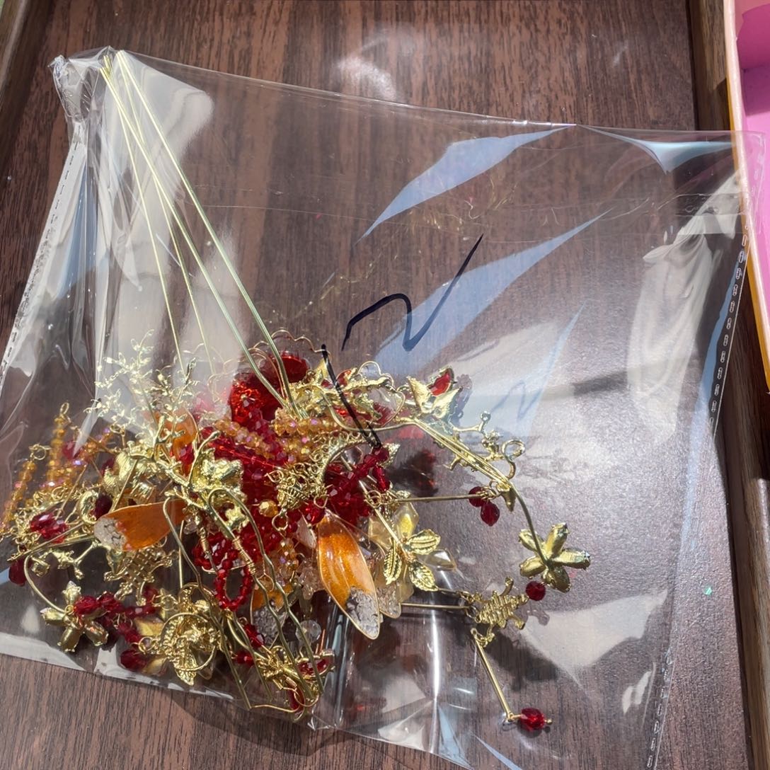 混合材质新娘头饰默认微瑕不退换