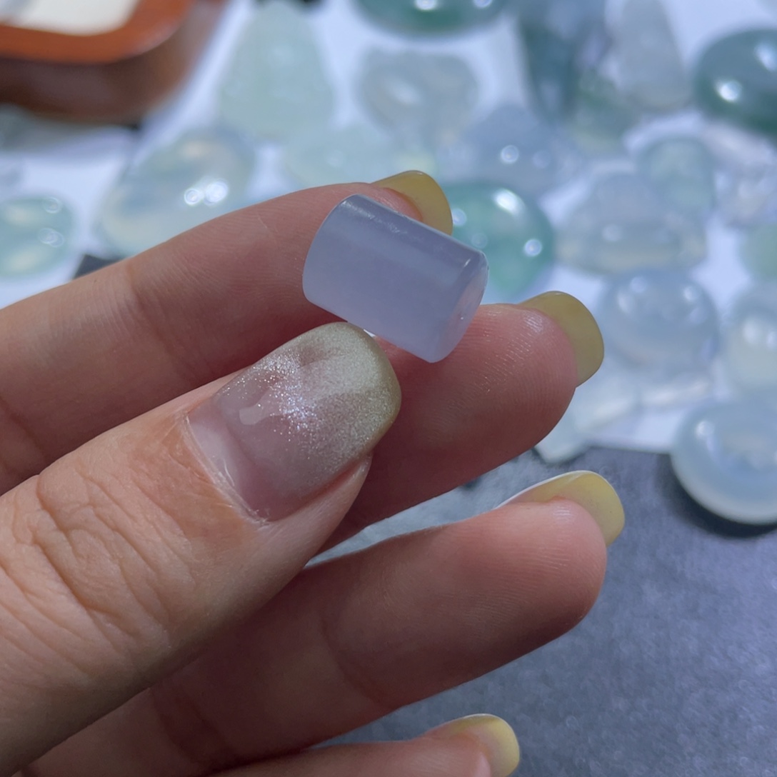 定制翡翠未镶嵌桶珠