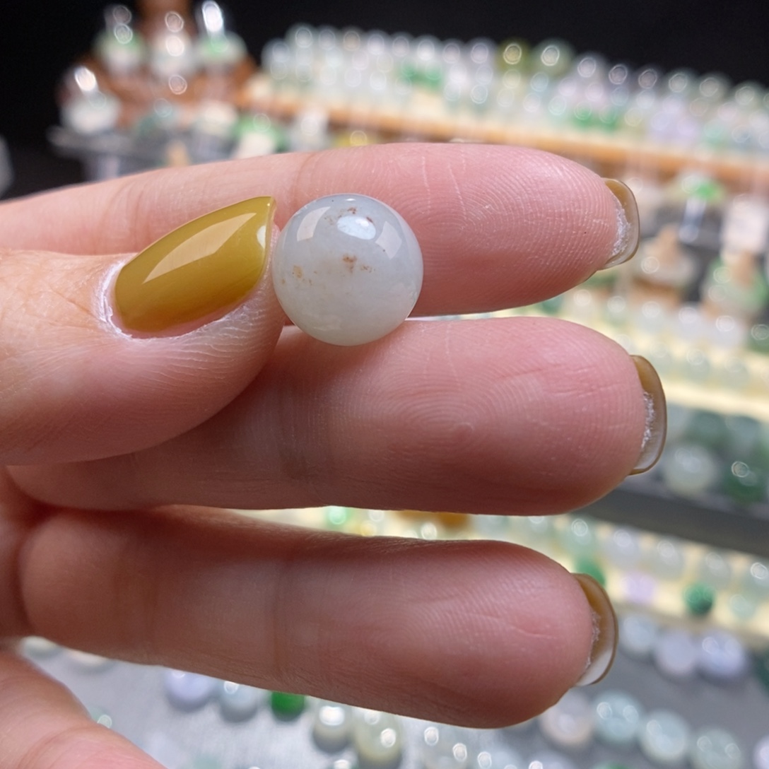 翡翠未镶嵌颈饰11.4洒金