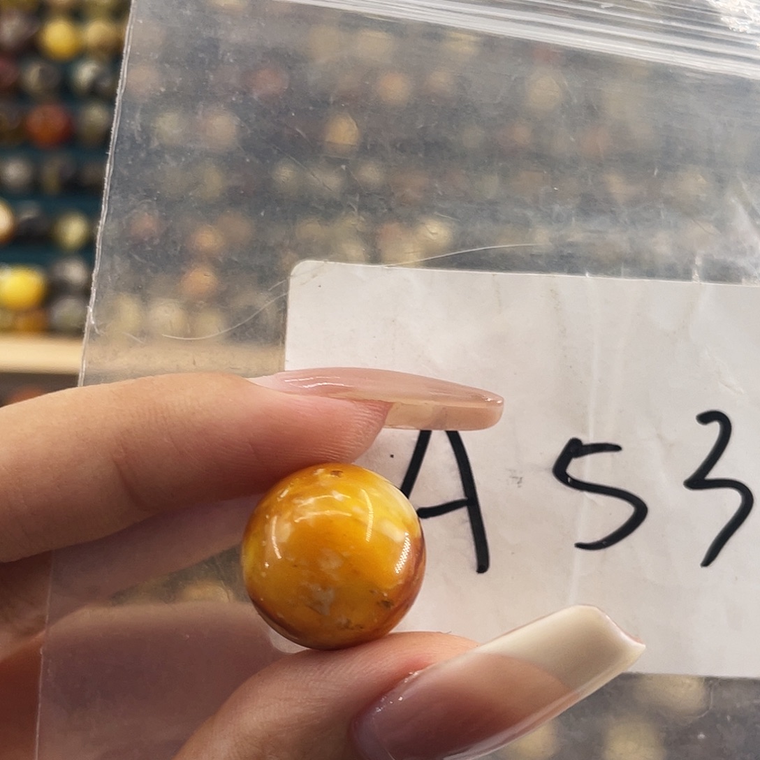 琥珀未镶嵌裸石16.6福利