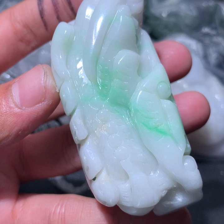 翡翠未镶嵌颈饰保真天然a货翡翠