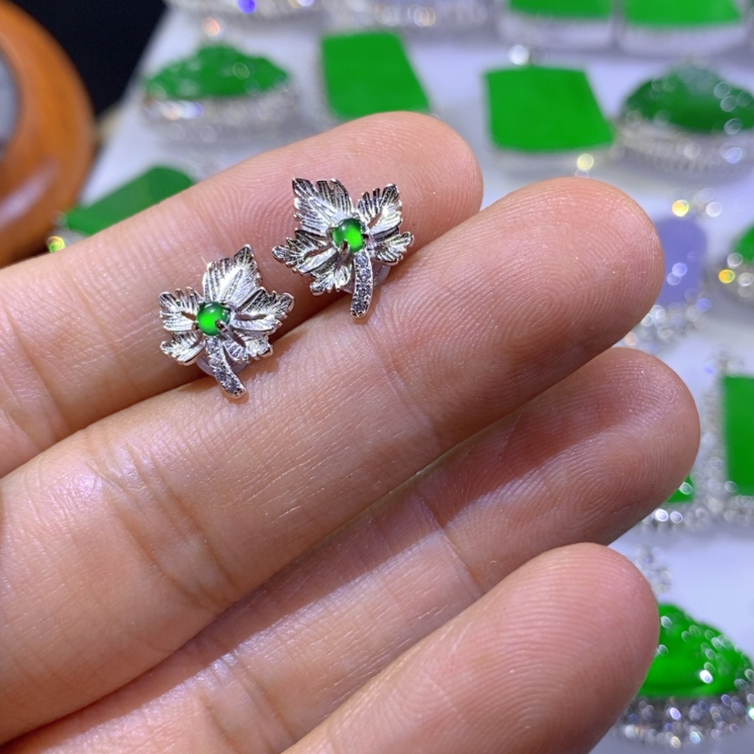 【闪购商品】翡翠挂件银S925镶嵌天然翡翠