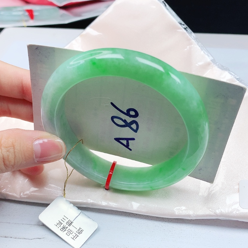 【闪购商品】翡翠手镯未镶嵌天然缅甸a货手镯57+