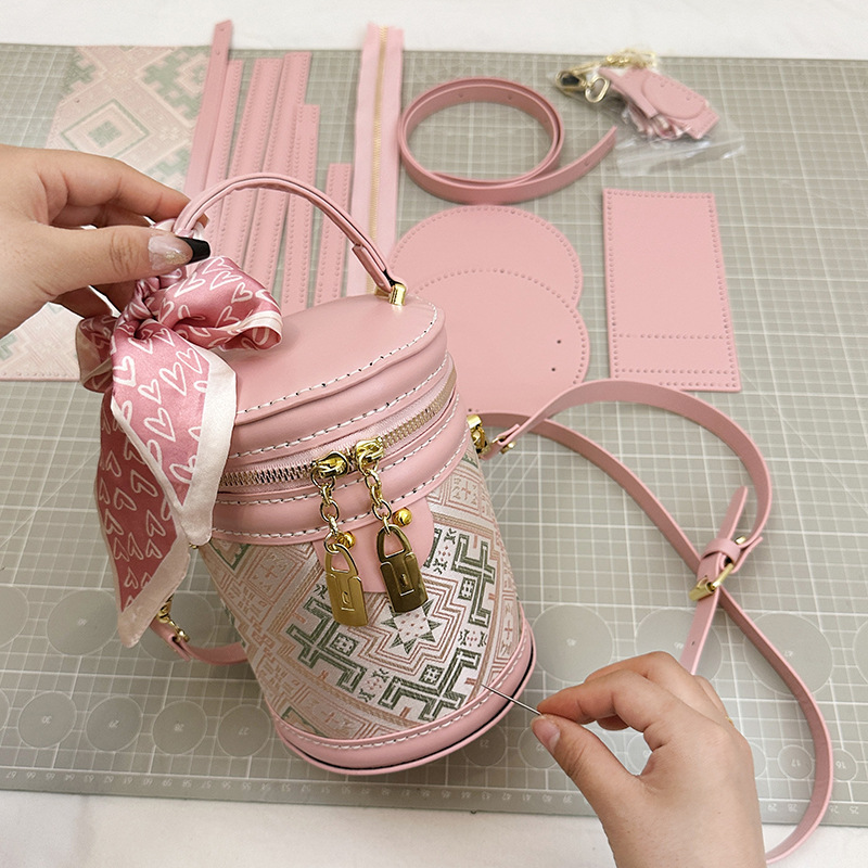 民族风刺绣DIY爆款壮锦包包女新款百搭斜挎包手提材料包手工包潮