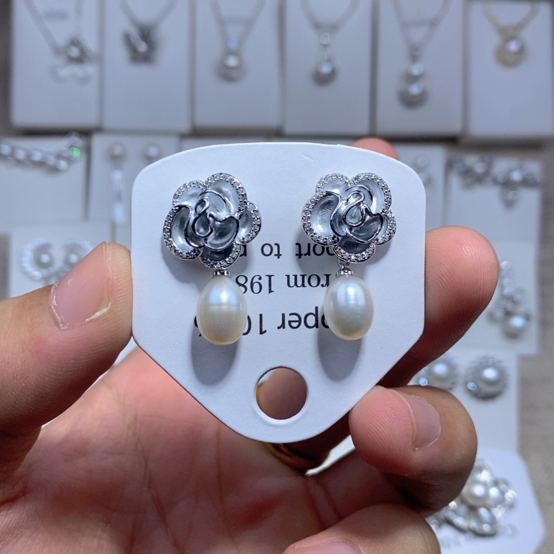 未镶嵌耳饰淡水珍珠