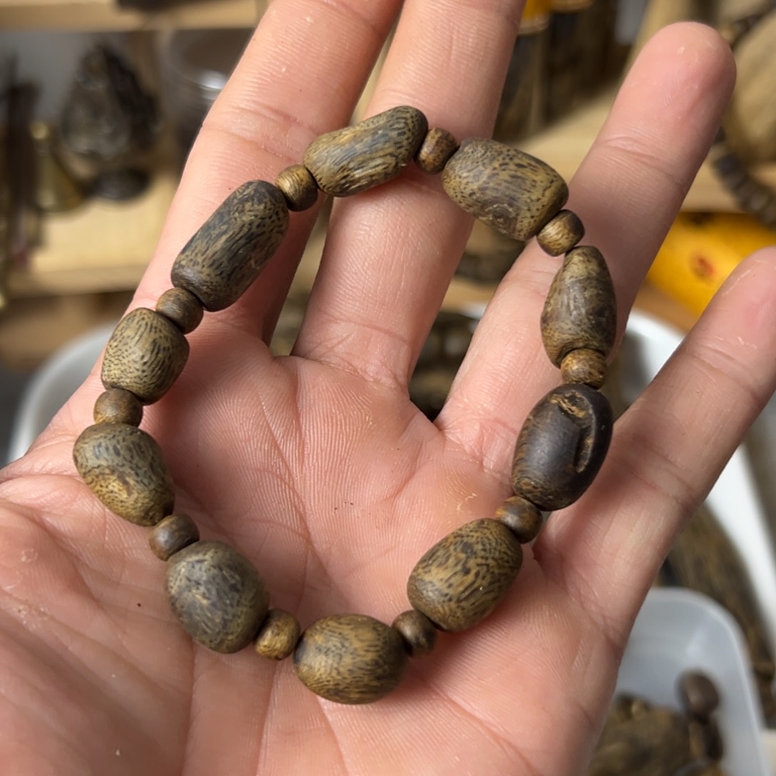 罖***亽沉香沉香碎屑树丁单圈