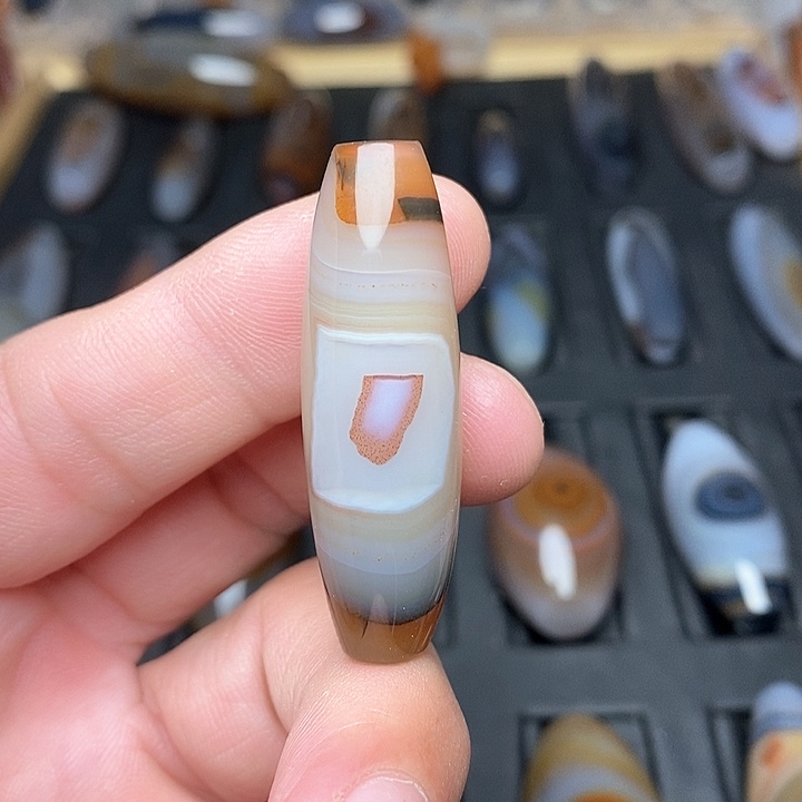 玛瑙/玉髓颈饰合金