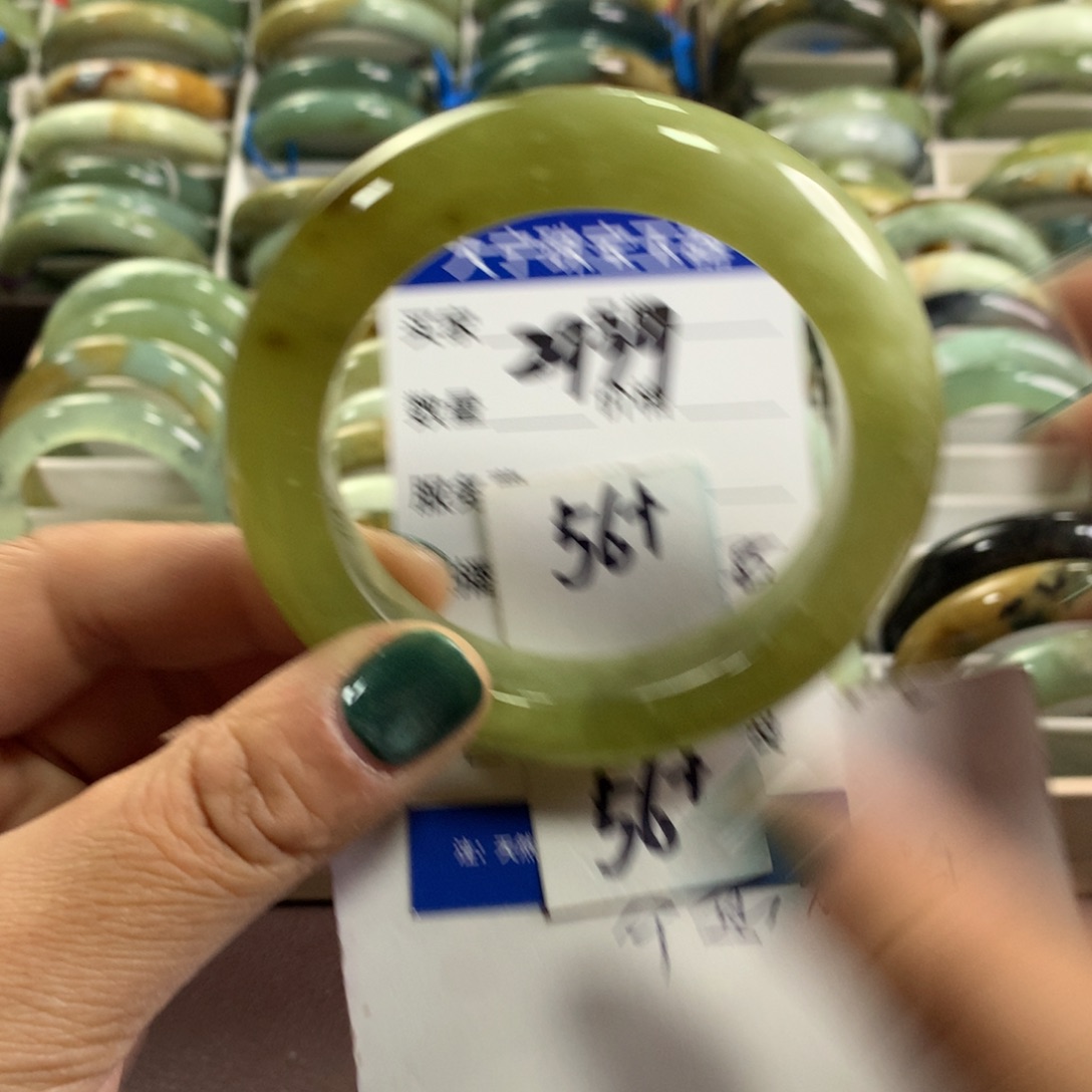 蛇纹石玉未镶嵌手镯2939