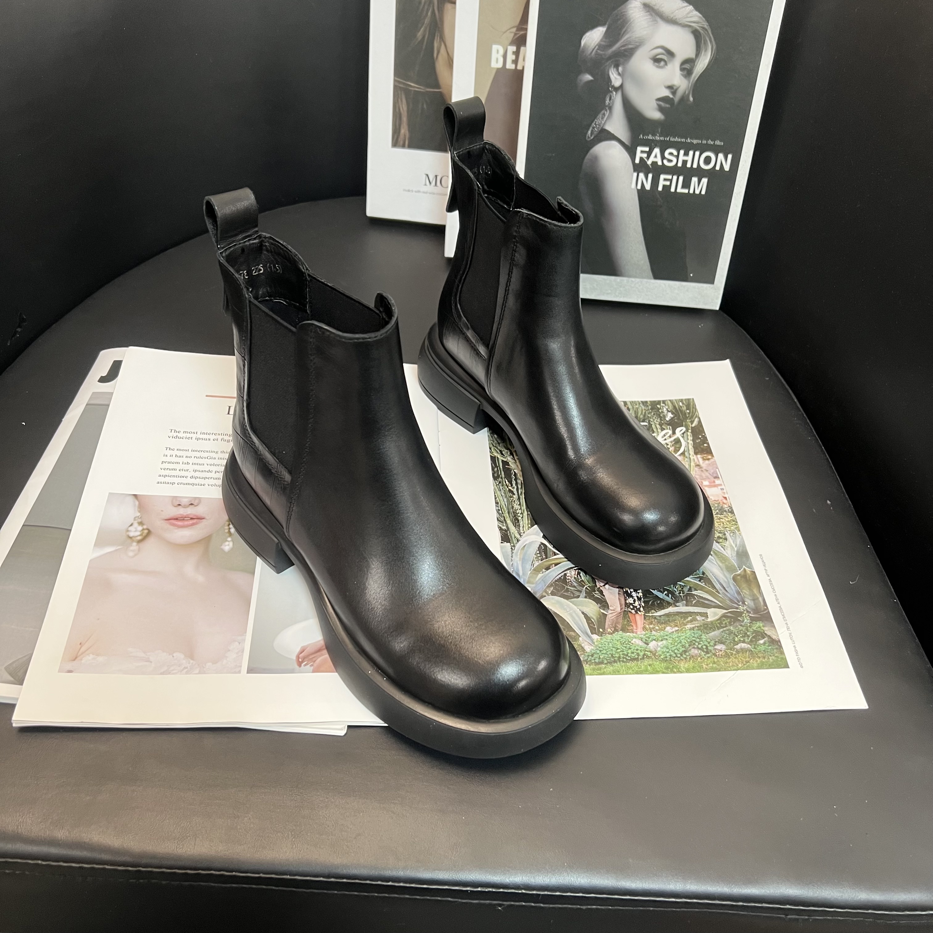 陈老板~牛皮3公分/轻奢高货真皮短靴女鞋百搭时尚秋冬靴子0678