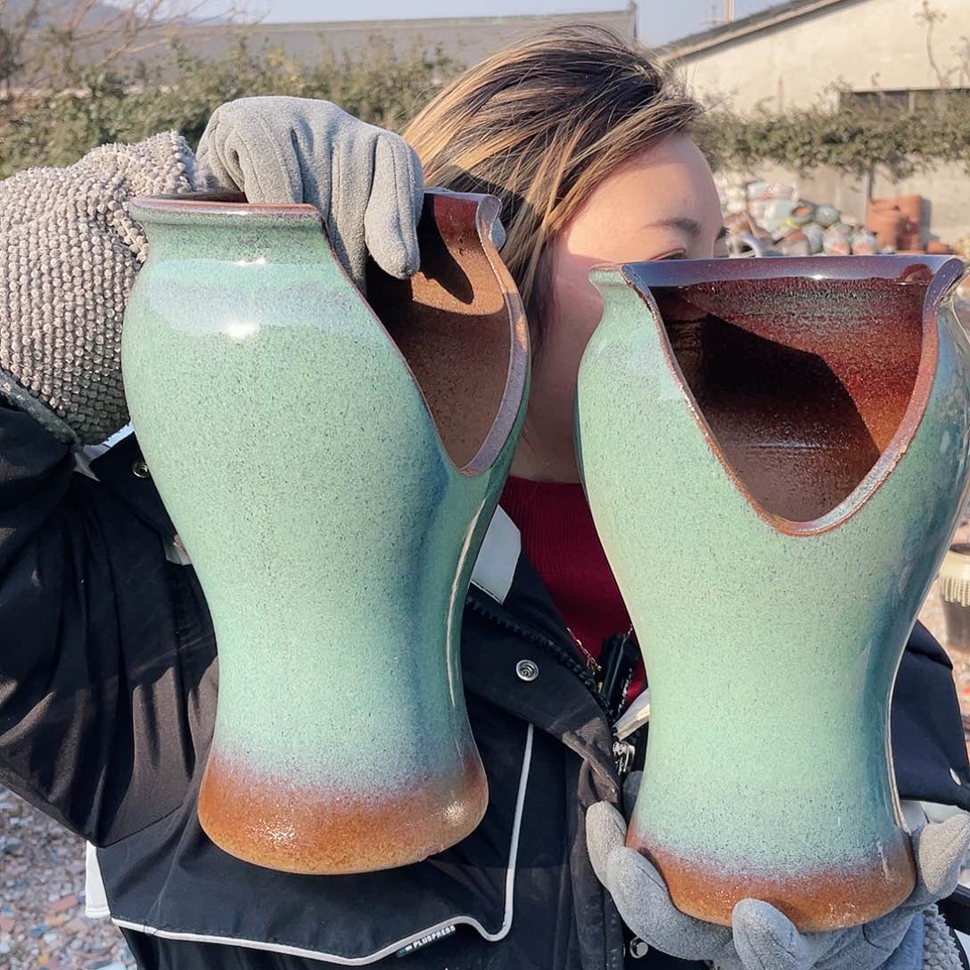 红陶深微切口鱼尾两个