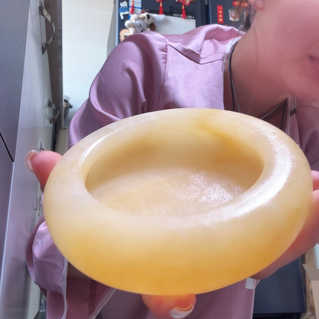 石英质玉烟灰缸未镶嵌高*坤