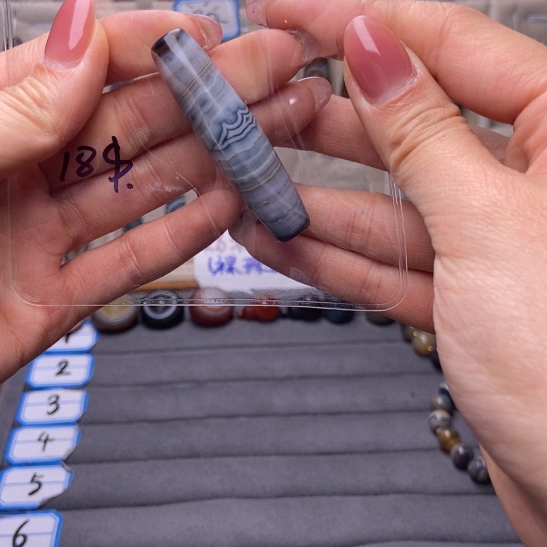 c***c玛瑙/玉髓合金颈饰