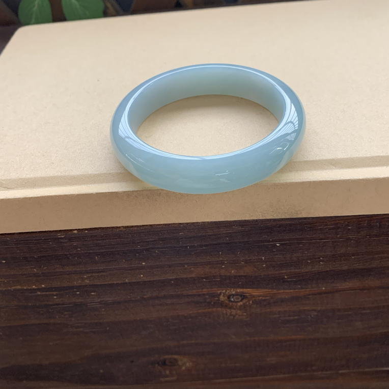 冰透细腻冰川蓝手镯，特价9880圈口53.4-12.4-7.9，天然翡翠缅A完美