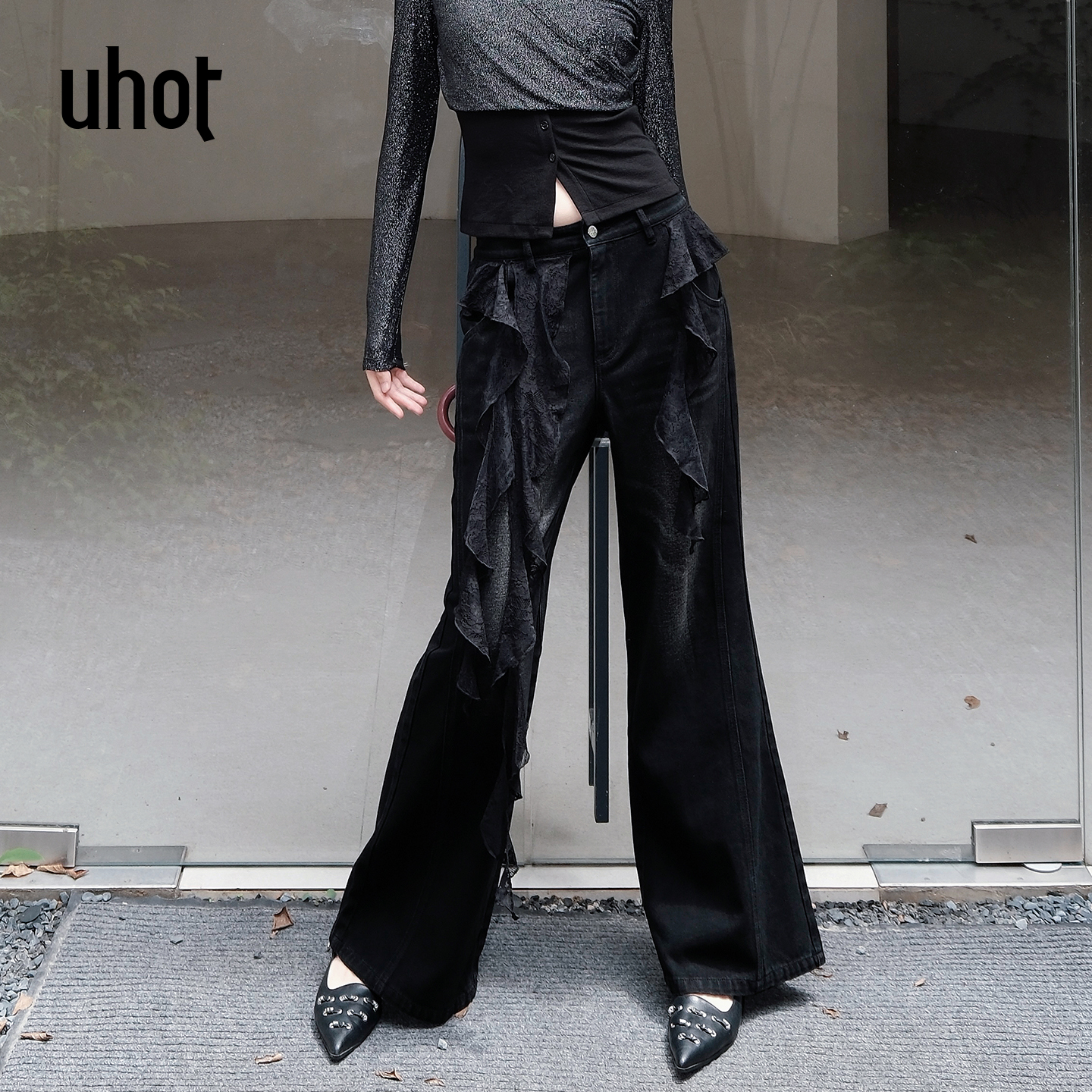 UHOT/诱货黑色蕾丝拼接牛仔喇叭裤显瘦显腿长秋冬新款 UWWA1K622M