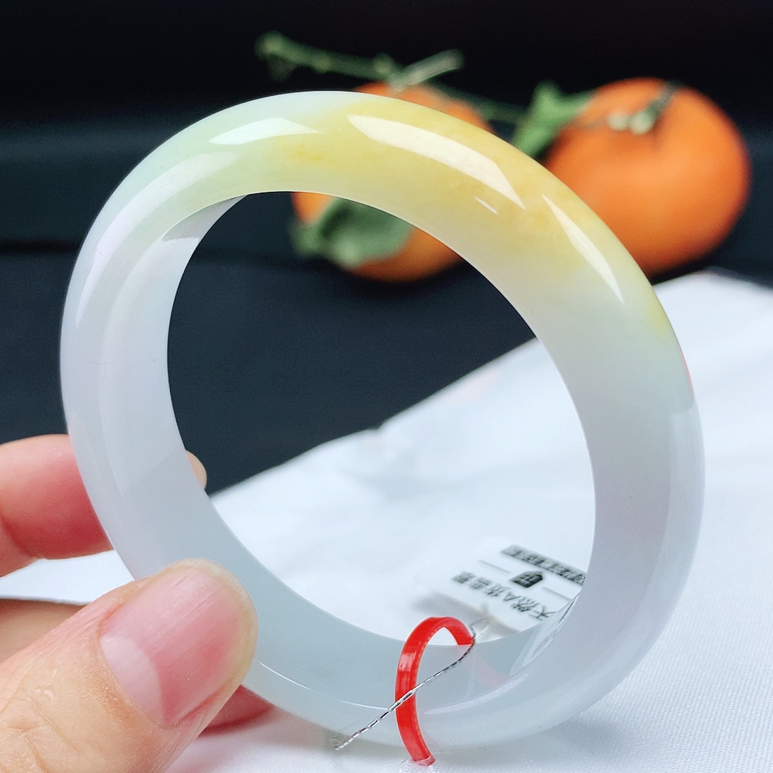 翡翠手镯未镶嵌50圈