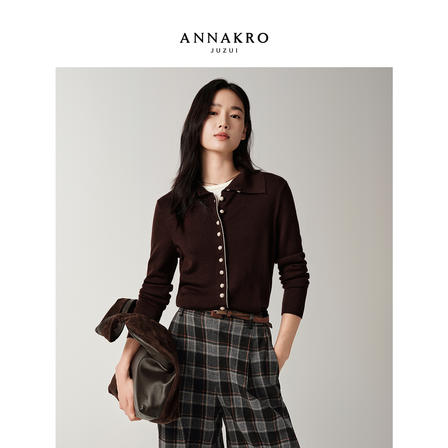 玖姿安娜蔻高智通勤老风撞色羊毛针织开衫女2025新款KWFQ30602