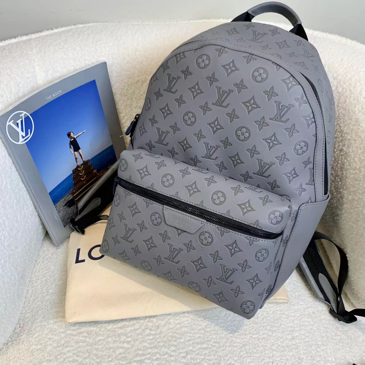 99新 LouisVuitton/路易威登 壹臻/灰色discovery双肩包 91079690