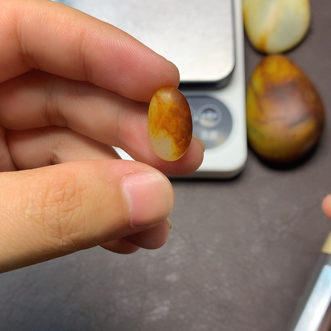 和田玉（糖玉）未镶嵌挂件