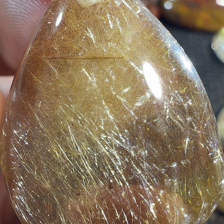 昊***曌发晶颈饰未镶嵌我