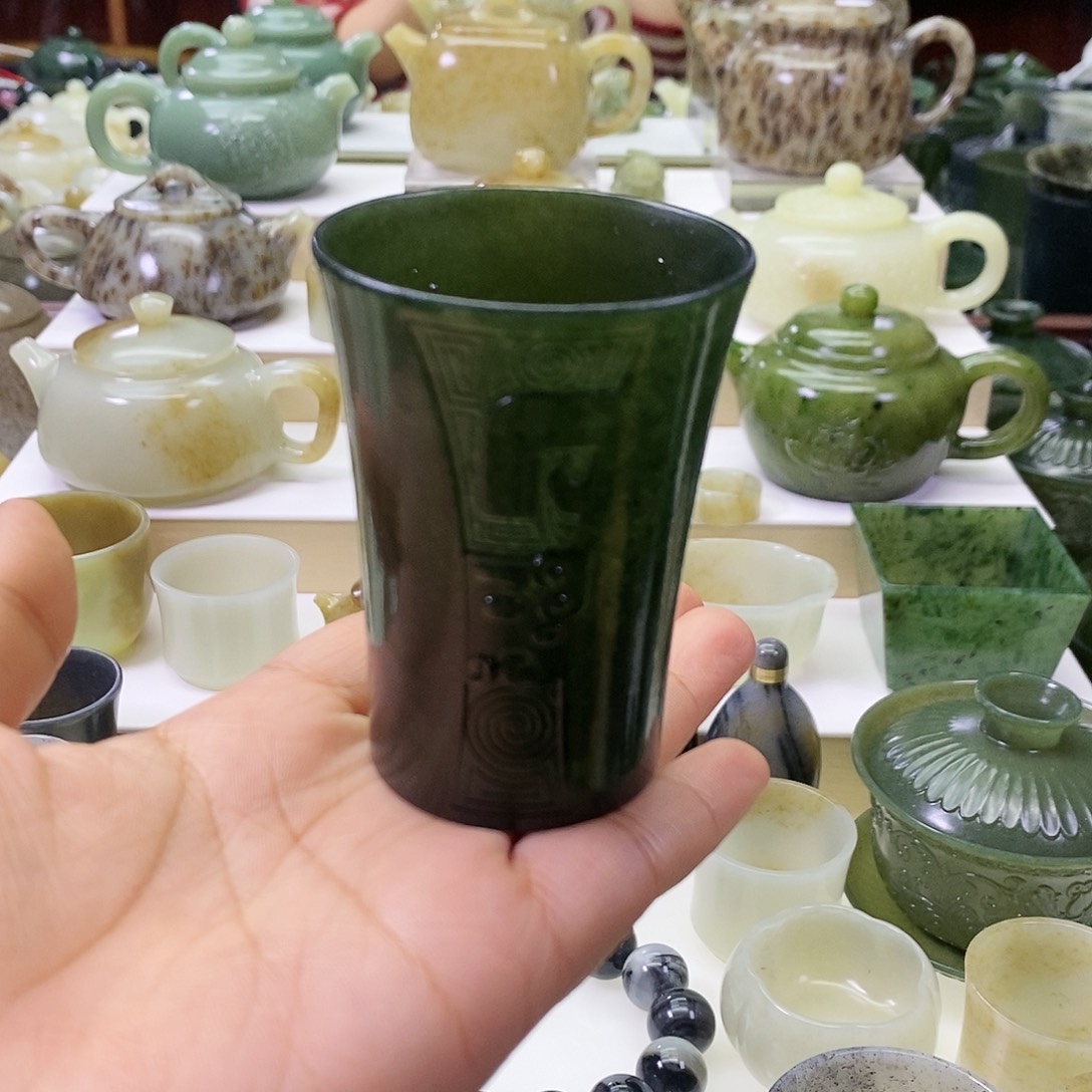 和田玉杯子未镶嵌