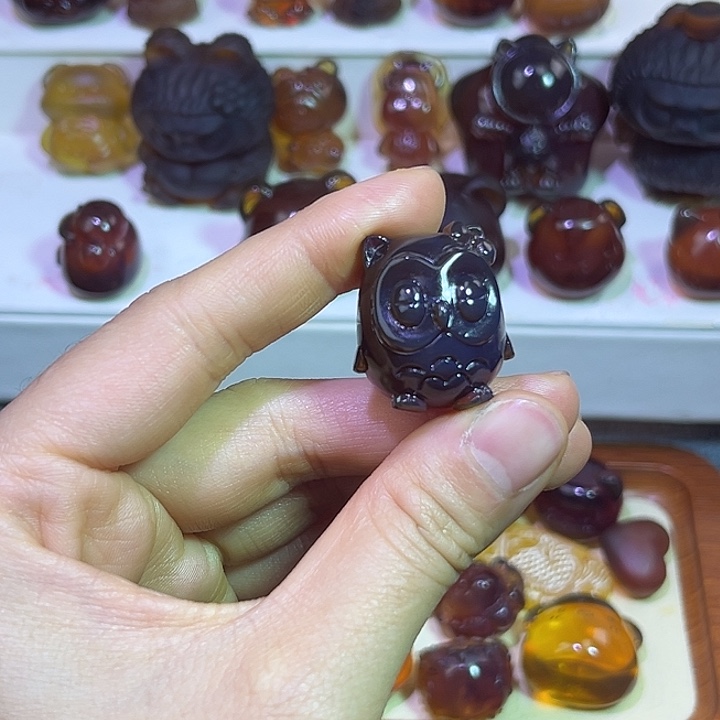 琥珀未镶嵌裸石琥珀