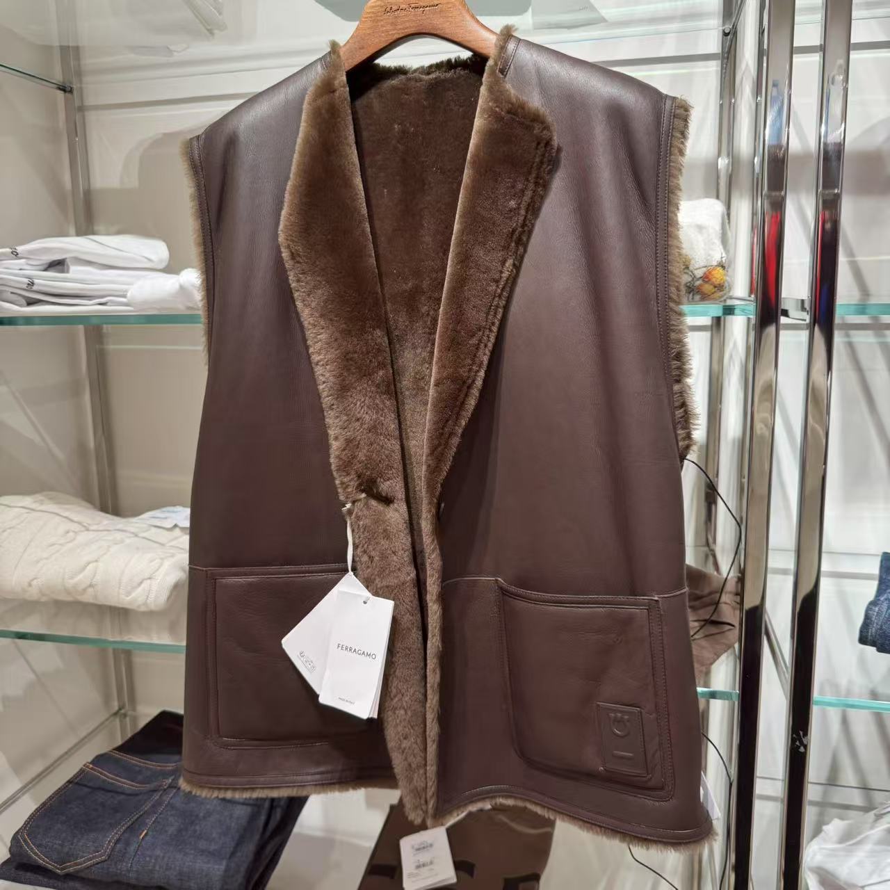 全新未使用 FERRAGAMO/菲拉格慕 女士皮毛一体马甲外套