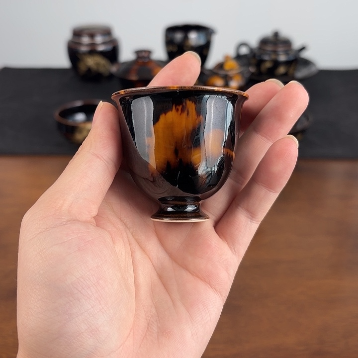 瓷玳瑁釉高足闻香杯