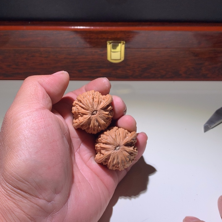 文玩核桃把件抖**怀磨盘