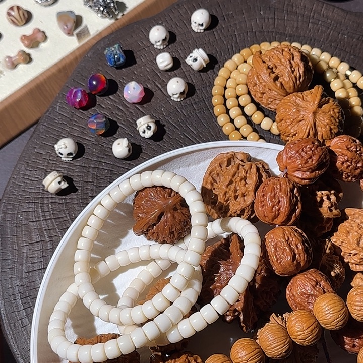 菩提籽类文玩手串猴头子