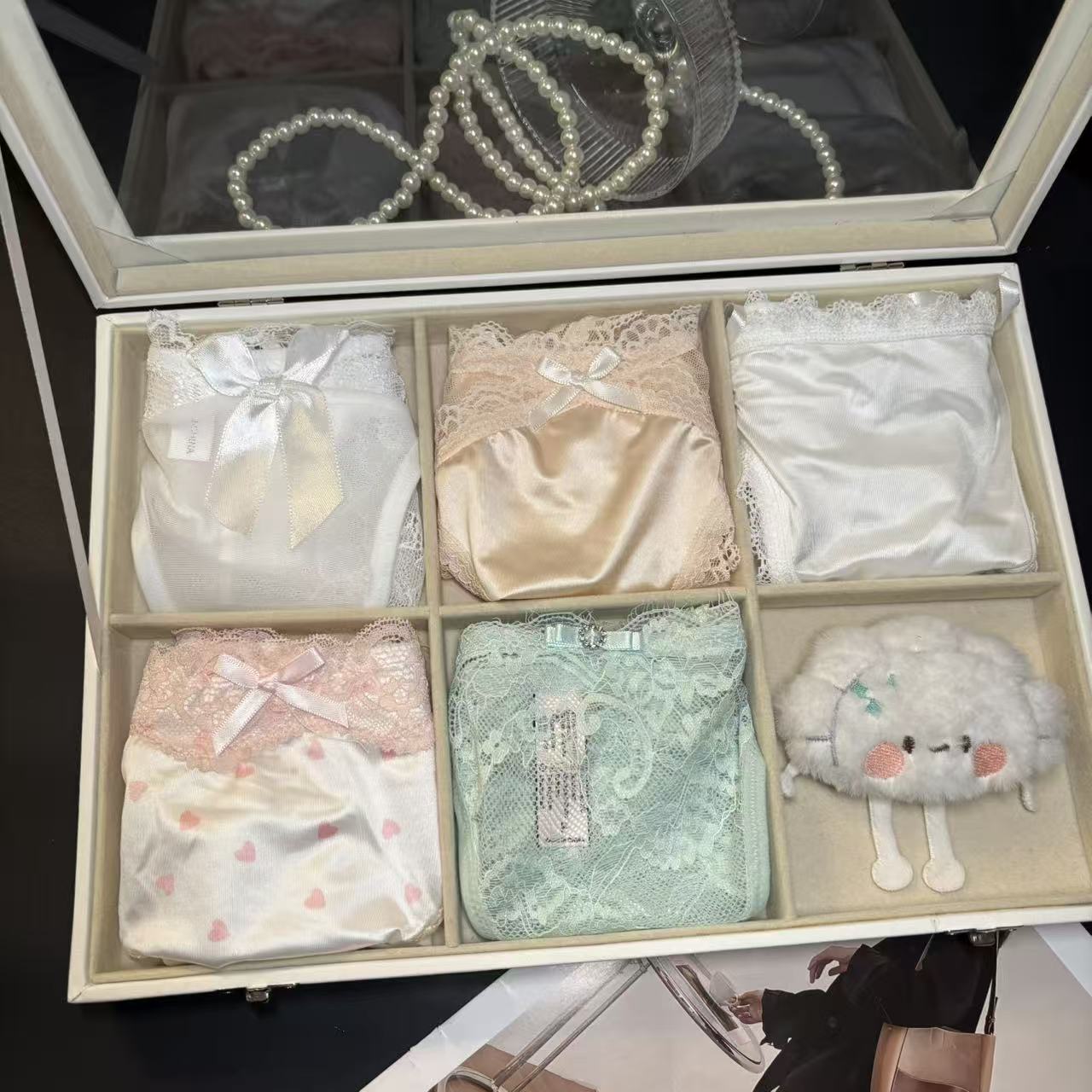 （清仓）精品高定女士性感蕾丝内裤法式轻奢内裤女士三角内裤N退N换