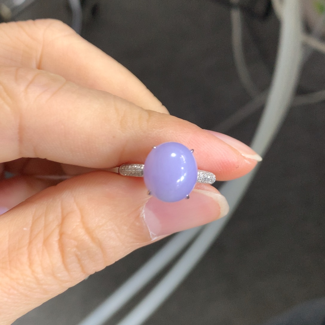 翡翠戒指18K金镶嵌翡翠