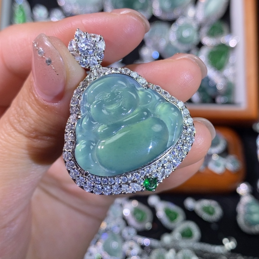 【闪购商品】翡翠颈饰未镶嵌天然