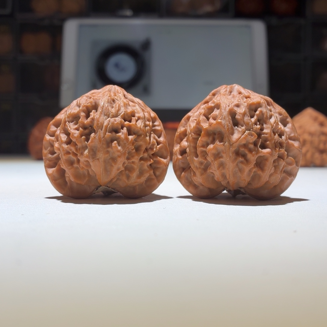 文玩核桃把件山西十字尖宫灯42