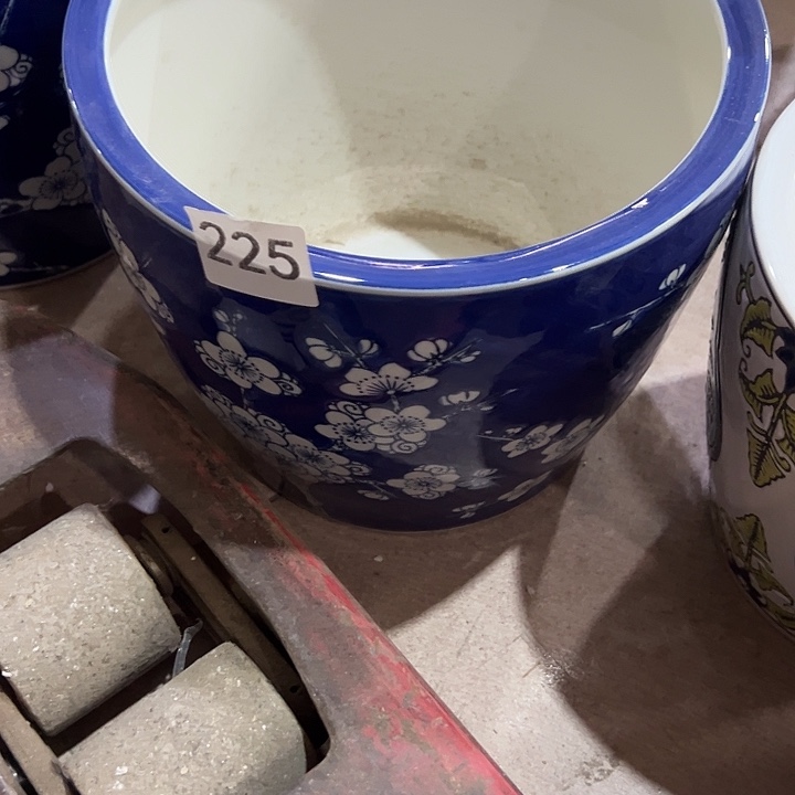 ***瓷片瑕。。。。。。。。。。。。。。