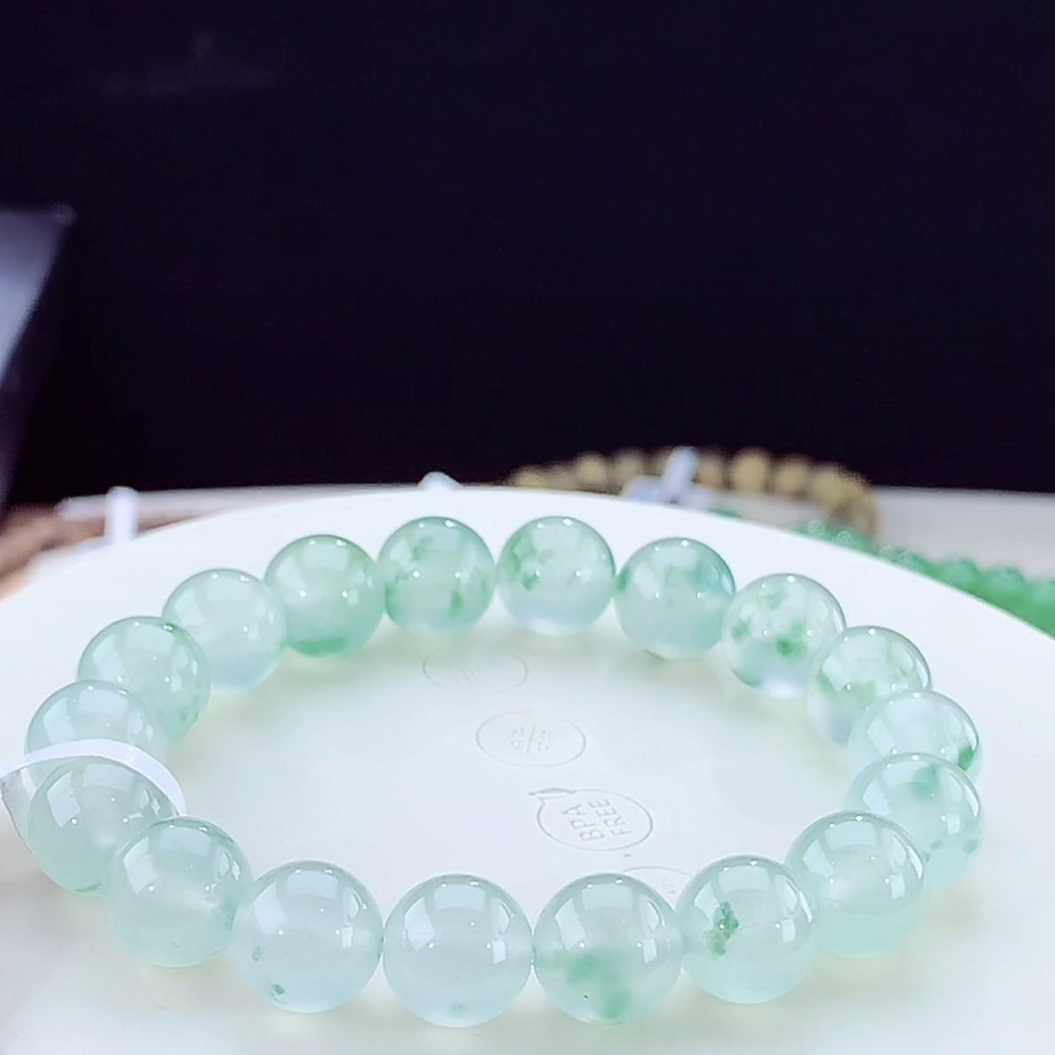 天然缅甸翡翠海草绿手串