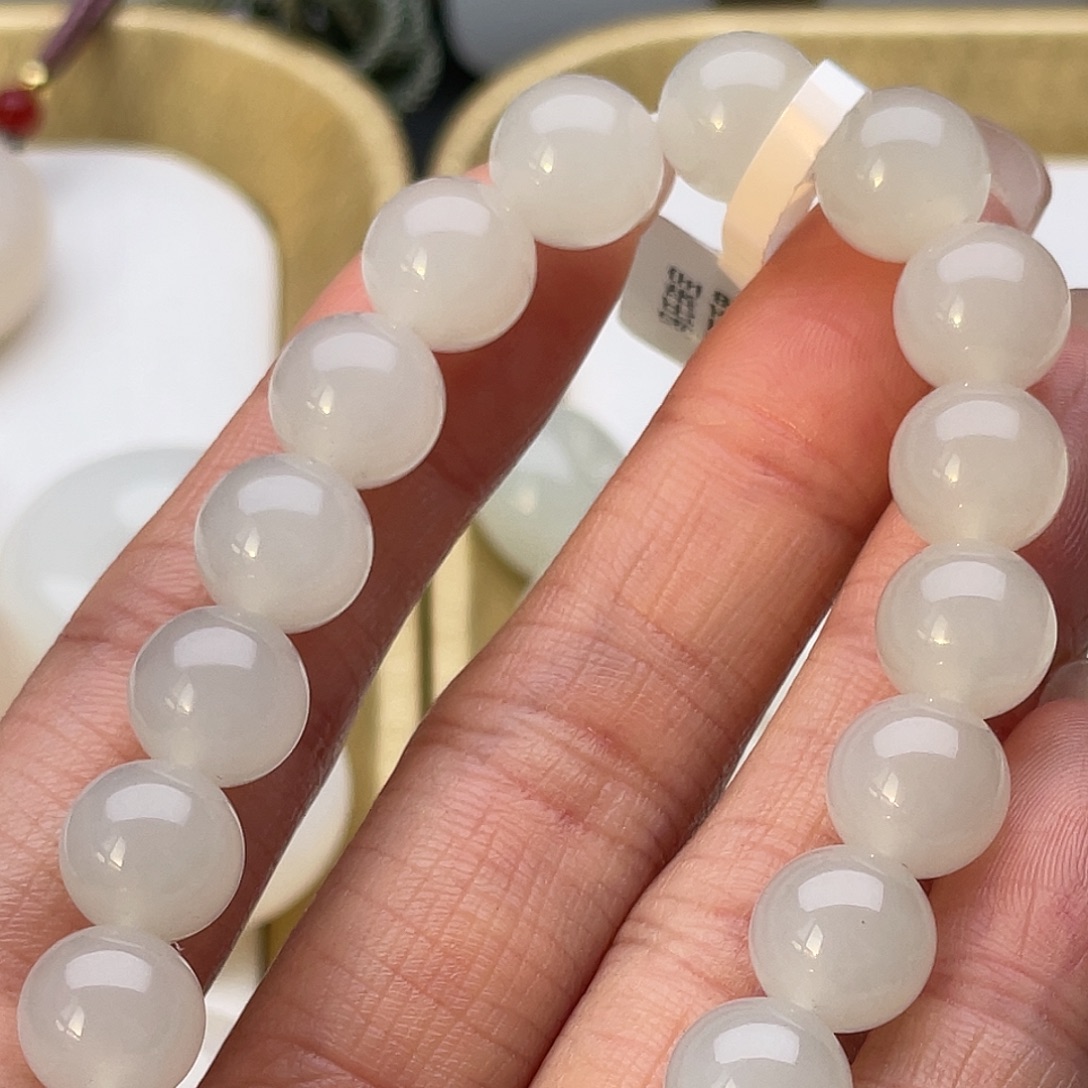 和田玉未镶嵌手串