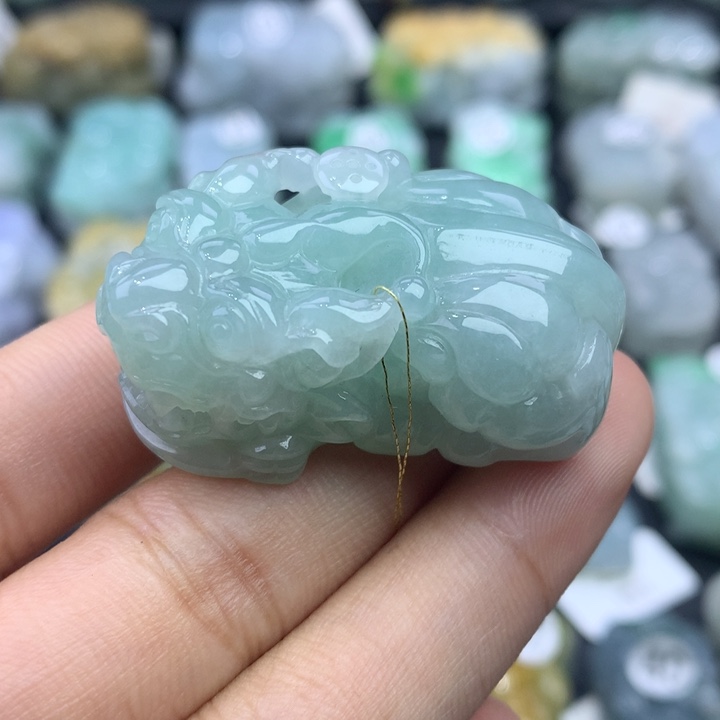 翡翠颈饰未镶嵌天然缅甸翡翠