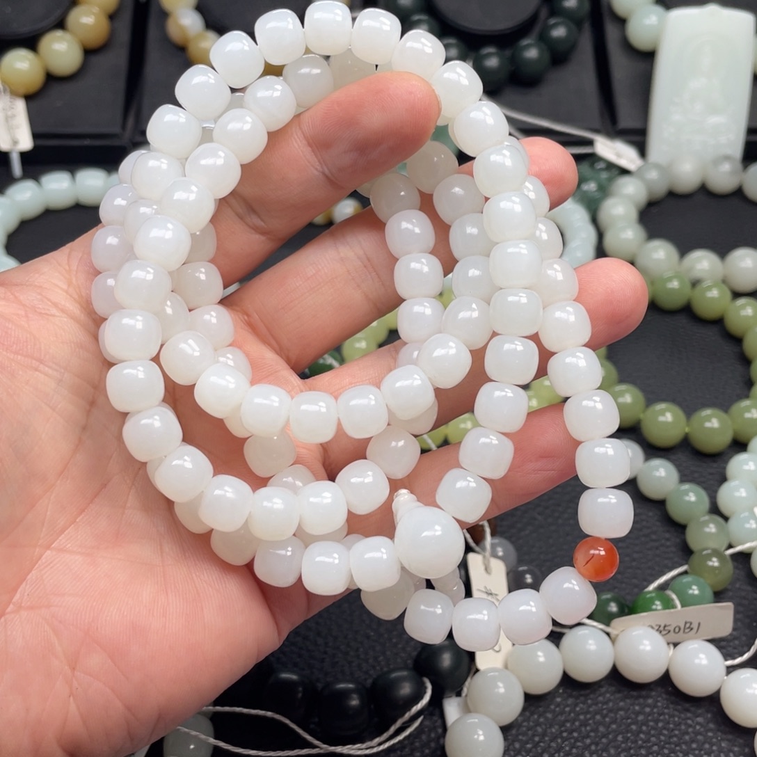 和田玉未镶嵌手链