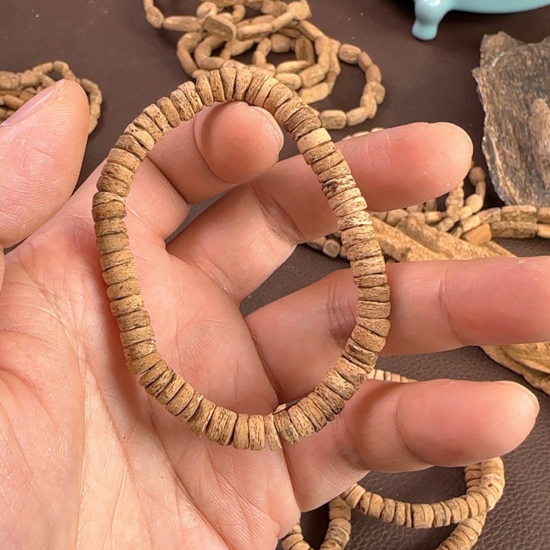 沉香手串斯里兰卡土沉料2.8克