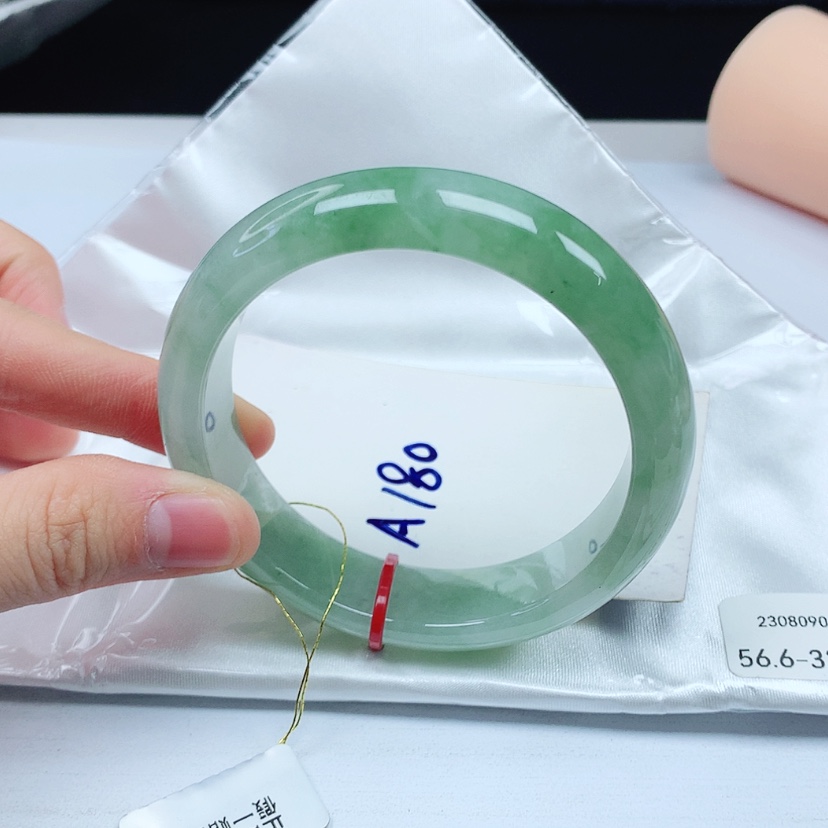 【闪购商品】翡翠手镯未镶嵌天然缅甸a货手镯56+