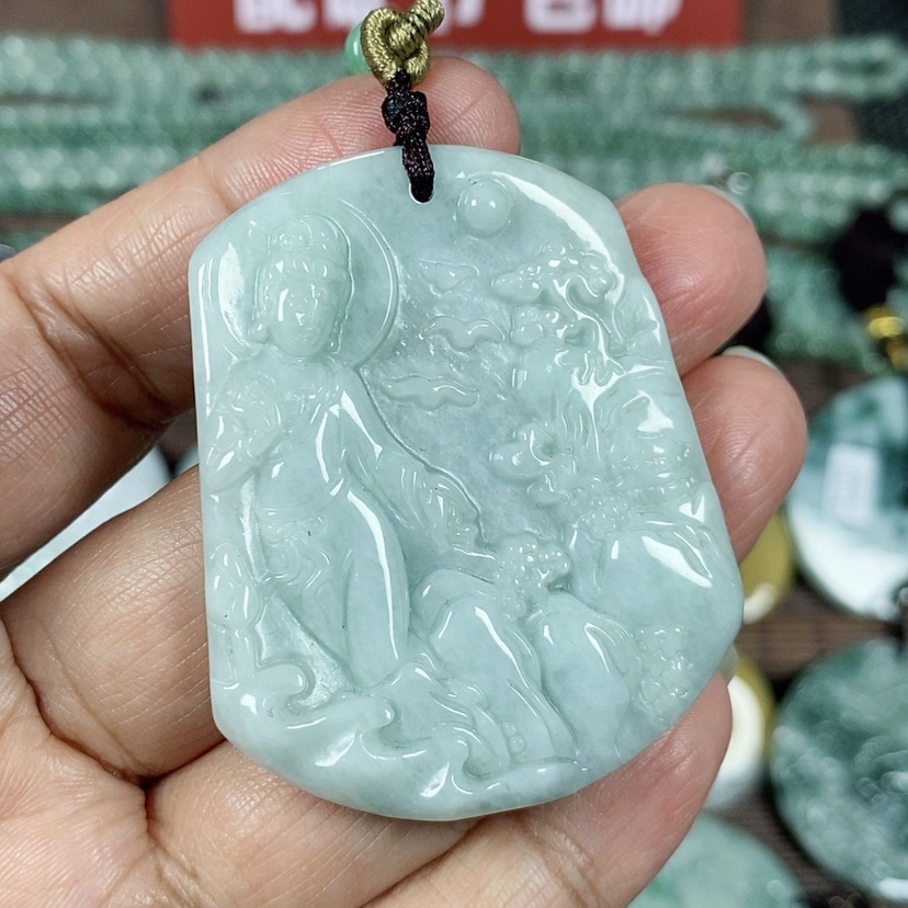 【闪购商品】翡翠颈饰未镶嵌玉吊坠翡翠玉山水自在观音