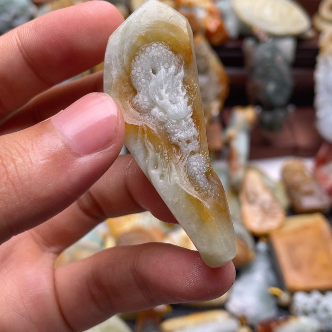 定制翡翠未镶嵌翡翠