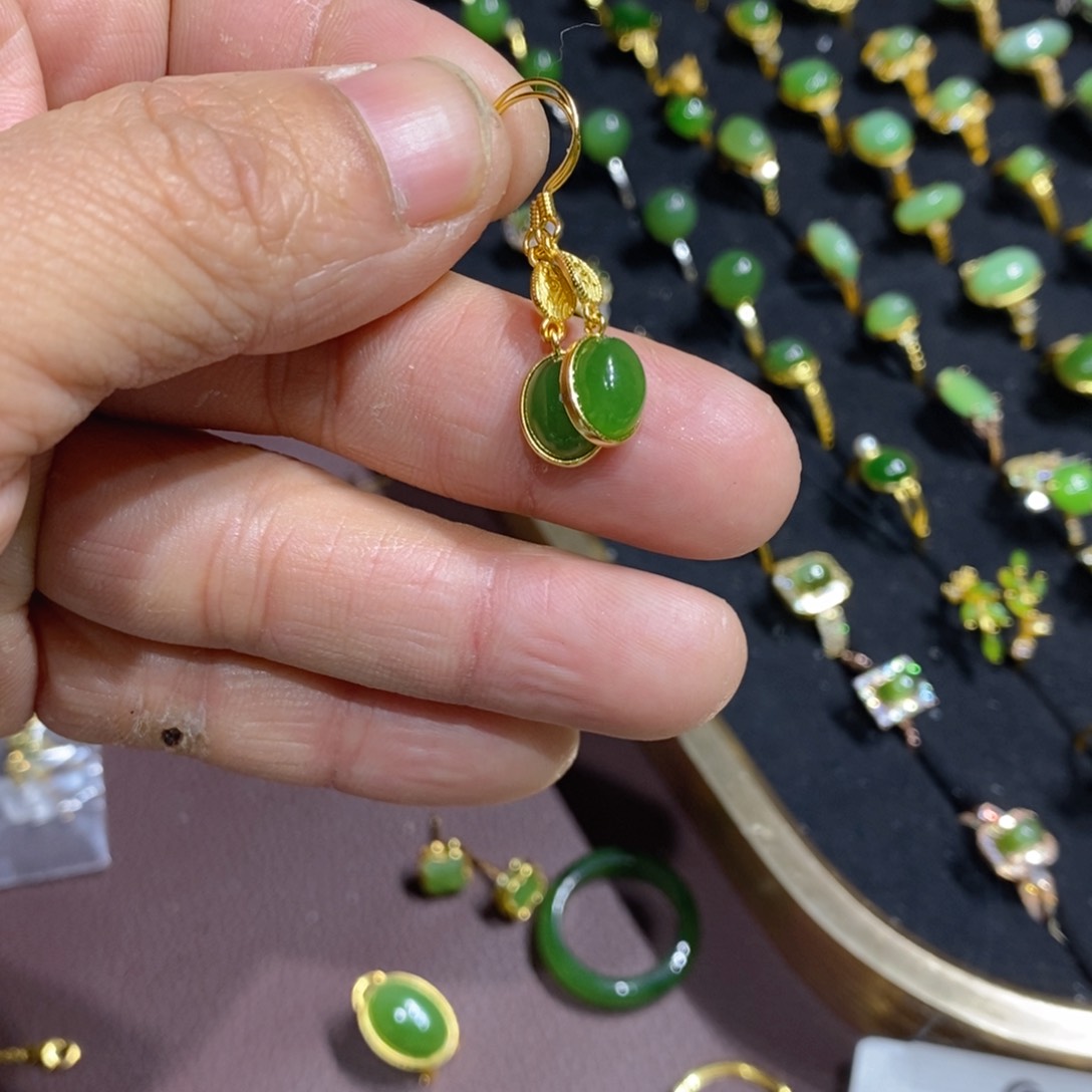 和田玉（碧玉）耳饰银S925镀金镶嵌