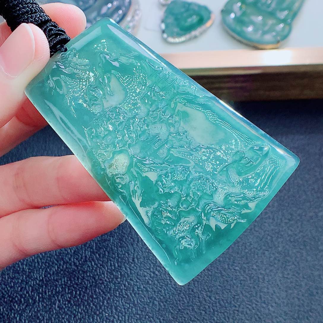 翡翠未镶嵌颈饰翡翠