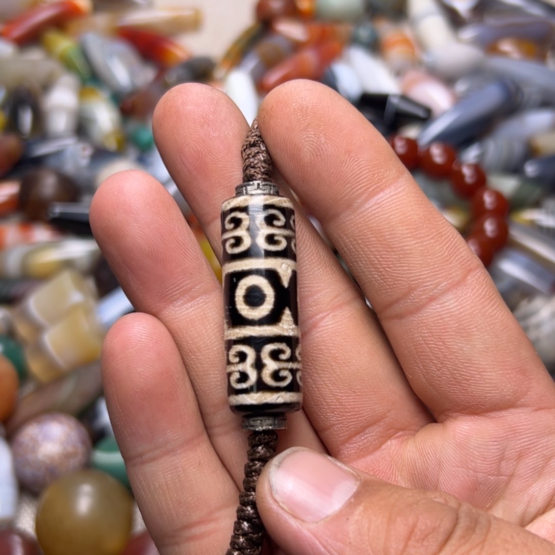 玛瑙/玉髓颈饰合金