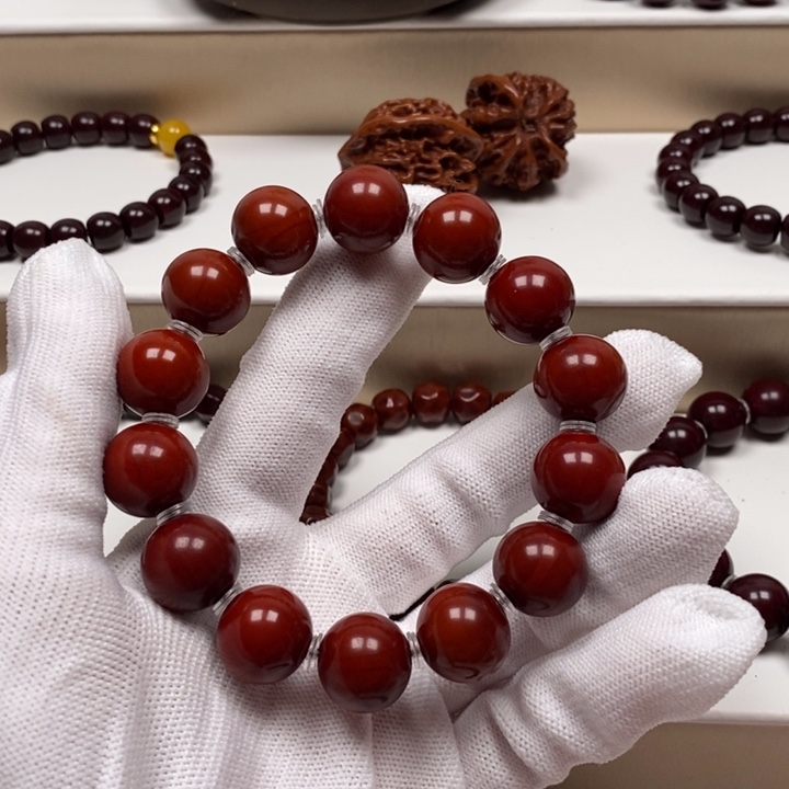 核桃手串/手链与**行猴头雕刻