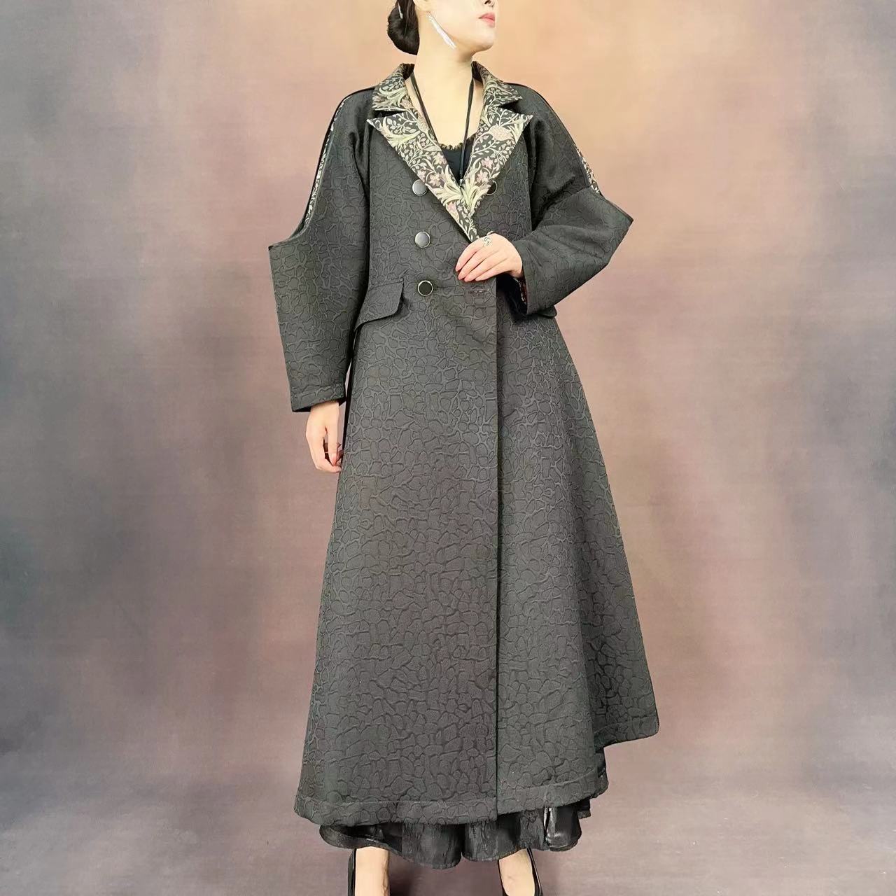 【大海轻奢】W23681新款黑色龟裂纹双排扣设计师款时尚外披